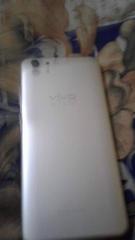 vivo y71 6/128 PTA approved all ok sell and exchange whtsp 03262576979 0