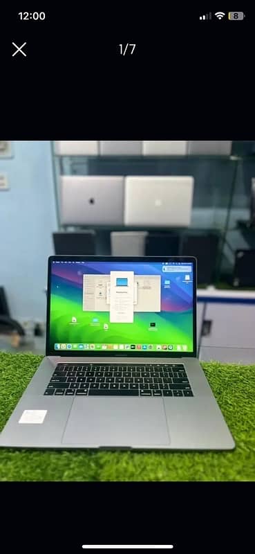 Apple MacBook Pro 2019  16 inch  Core i7  32 GB RAM  512 GB SSD 4