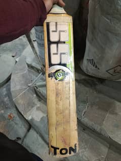 ENGLISH WILLOW HARD BALL BAT