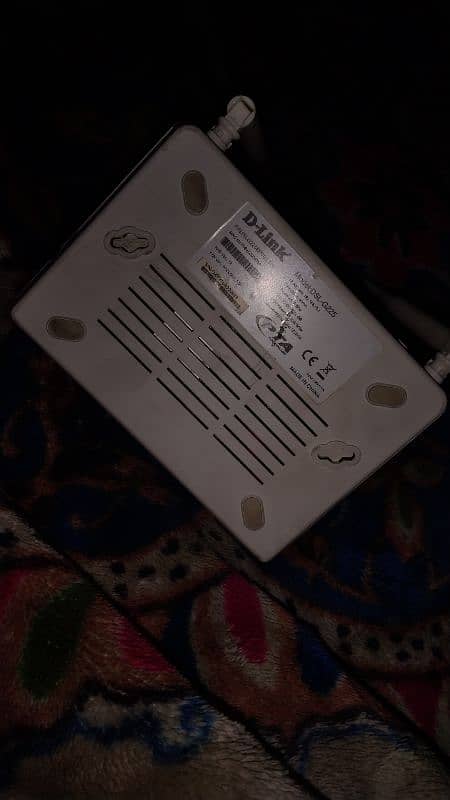 Selling Used like new PTCL D-Link Router Model no# DSL-G225 2