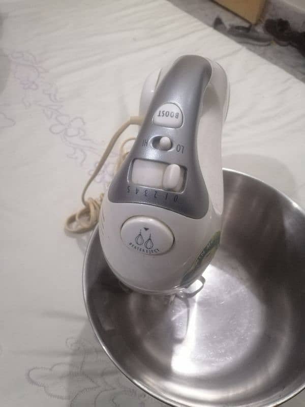 Breville Twin Motor Compact Mixer, Hand Mixer 0