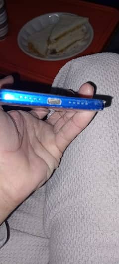 Tecno spark 8c