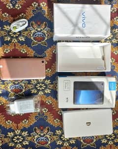 smart phone vivo Y71 (4/64]* face I'd* complete Box