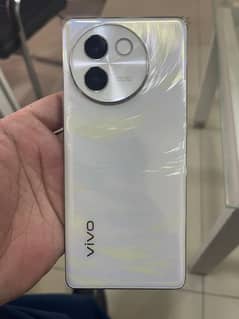 Vivo V30e