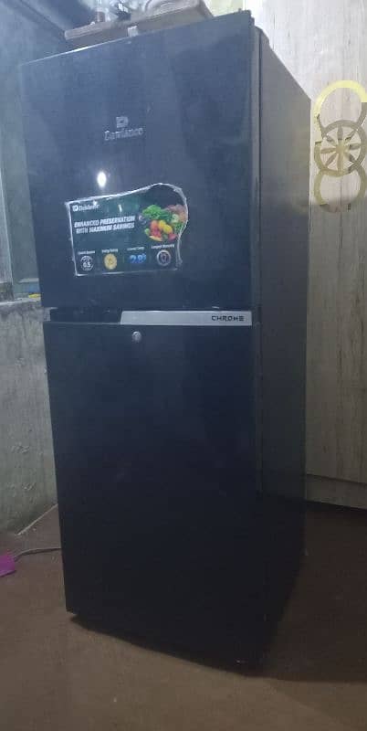 Dawlance refrigerator almost new 1