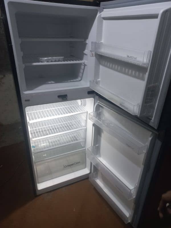 Dawlance refrigerator almost new 3