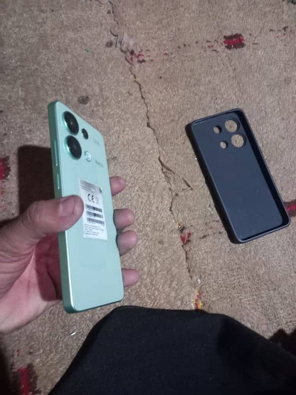 Redmi note 13 behtareen set hai,10/10 condition Mai hai,2 mah used. 1