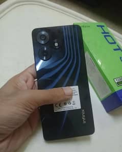 Infinix Hot 30 8+8/128 read ad