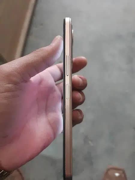 Infinix Note 12 Gold Edition Lush Condition(Ram 6+5 And Rom 128GB) 3