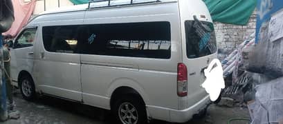 Toyota Hiace 2014