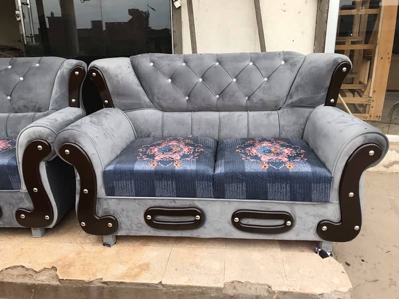 Six seater sofa sets on Whole sale price 11