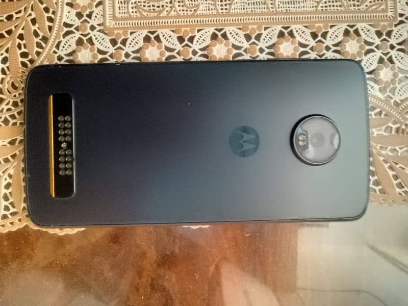 Moto z4 4Gb 128Gb mate black 2