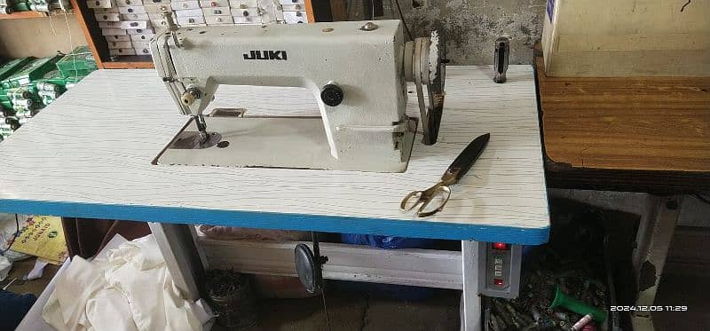 juki Sewing machine 0