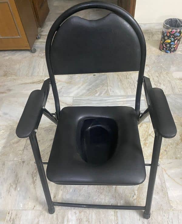 Commode Chair with Foam 2