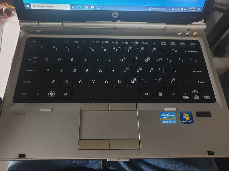 HP Elite Book 2560 2