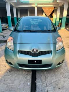 Toyota Vitz 2008 model 2012 Lahore registr