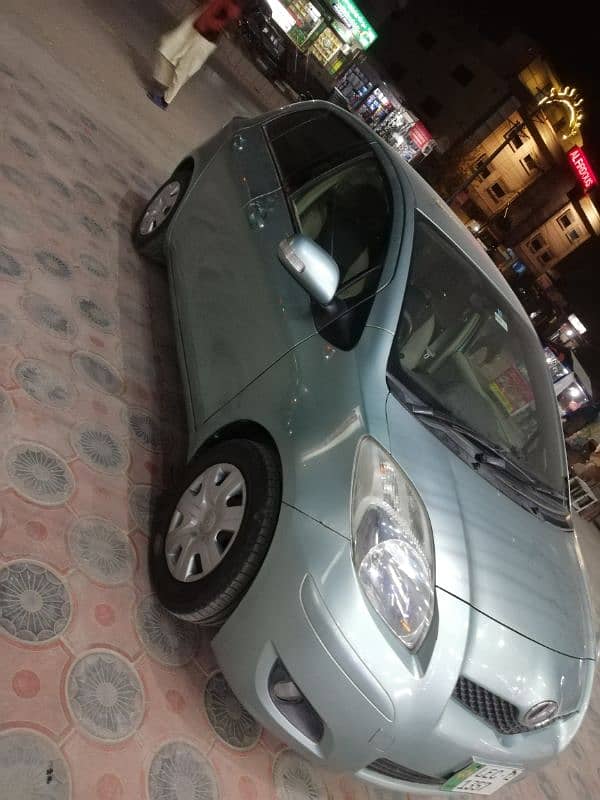 Toyota Vitz 2008 model 2012 Lahore registr 8