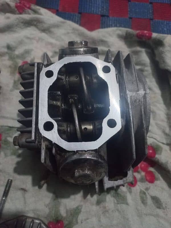 Original Honda Head Cylinder 2