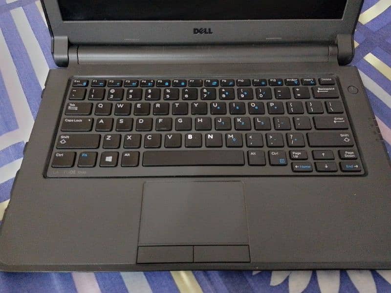 Dell i3 4th gen 0