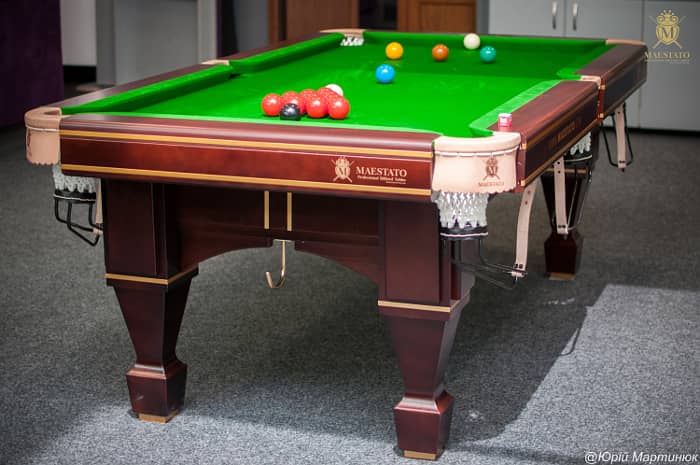 Custom snooker tables|Snooker table cover|Snooker ball sets|Cue racks 1
