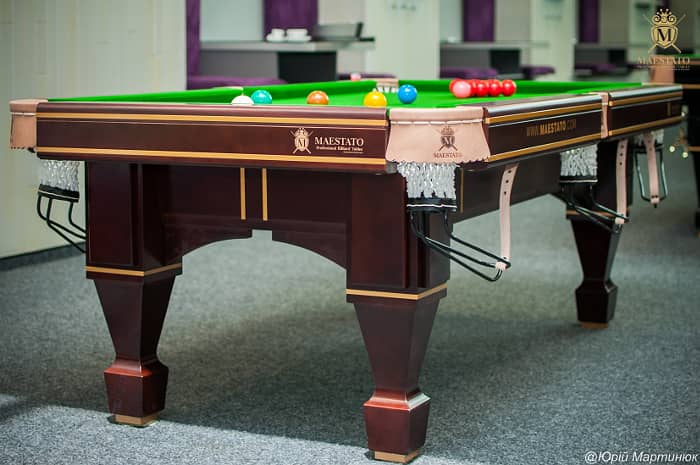 Custom snooker tables|Snooker table cover|Snooker ball sets|Cue racks 2