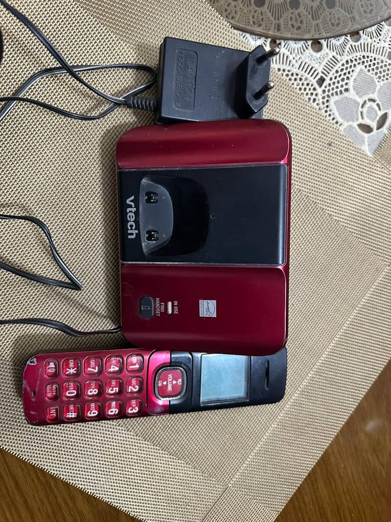 Cordless Phone with Caller ID and  Speaker phone 2