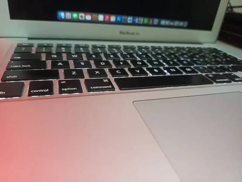 MacBook Air 2017 3