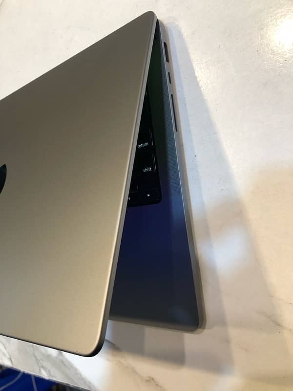 Macbook Pro M1 14 pulgadas: ¿Vale la pena comprarla en 2024
