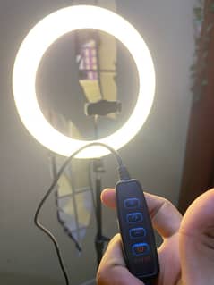 Ring light with stand