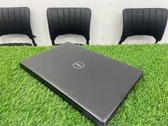 Dell 5400 Core i5 Generation 8th 8gb ram 256gb ssd 4gb intel graphics