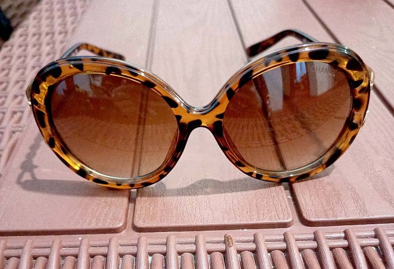 Elegant Women Sunglasses 0