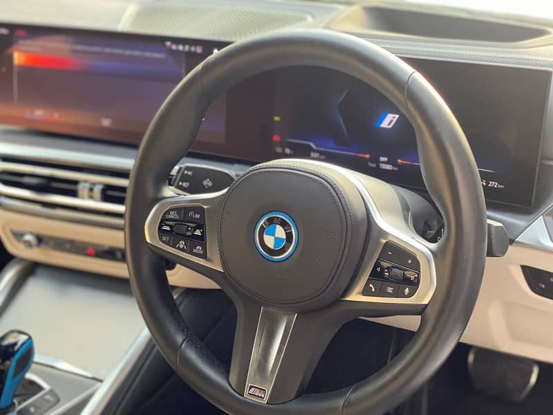 BMW i4 eDrive40 M-Sport - 2022 6