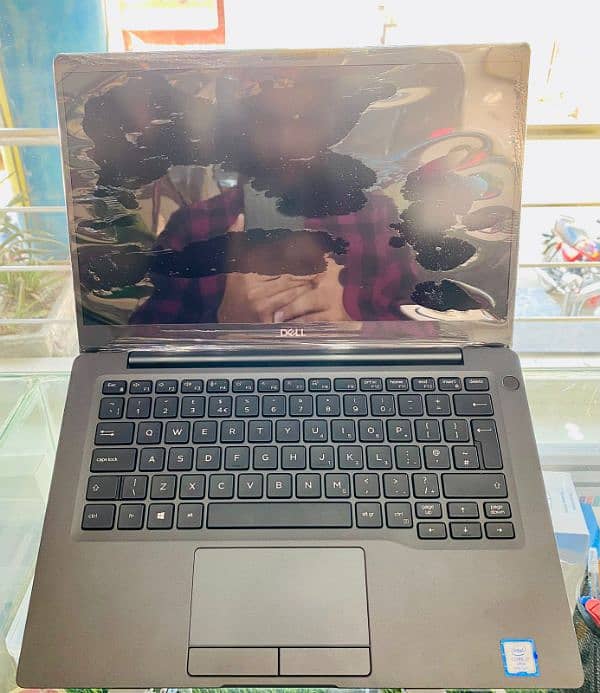 Dell Latitude 7300 3