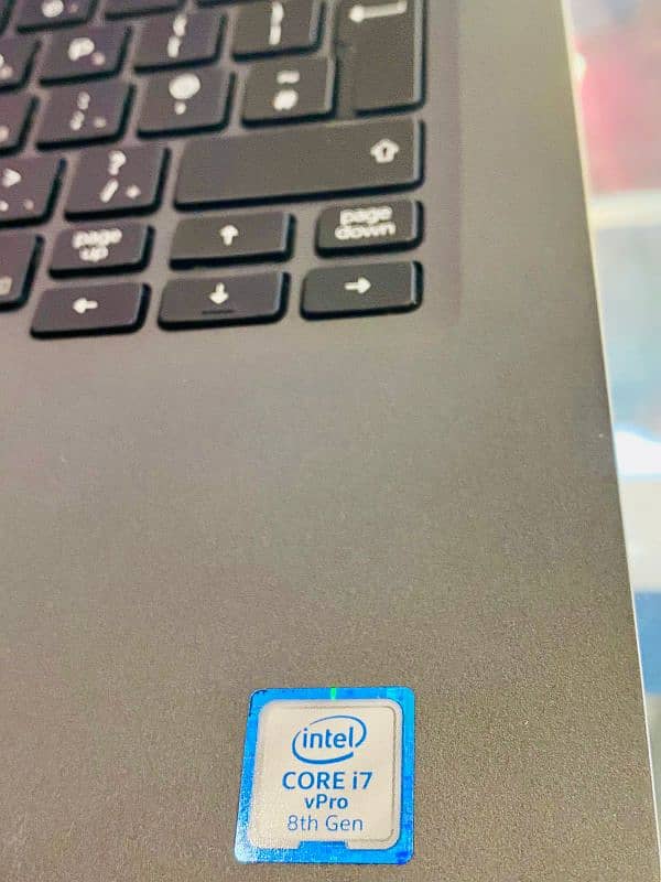 Dell Latitude 7300 4