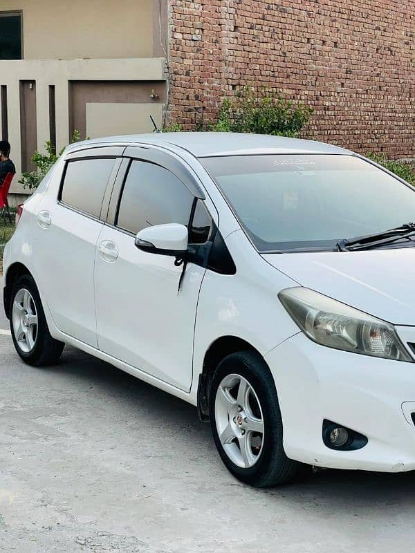 Toyota Vitz 2012 1