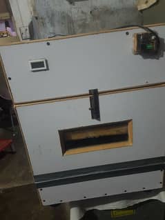 incubator for sale 180 sy 200 tk eggs rakh sakty hy