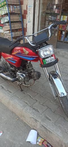 Honda 70 Rawalpindi number 2006 model. . . 03065228576