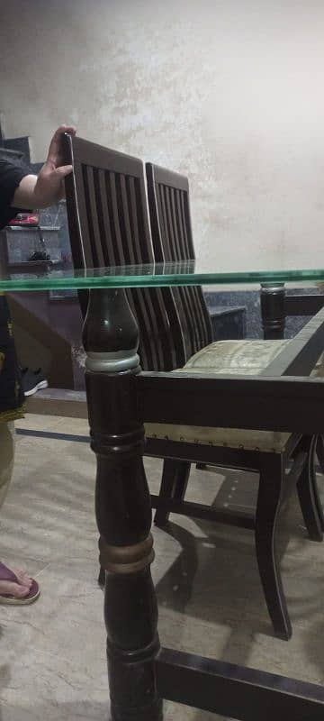 Dining table with 6 chairs for sale 0