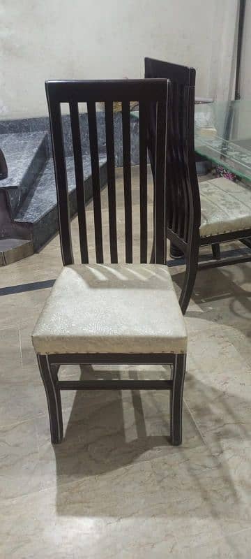 Dining table with 6 chairs for sale 1