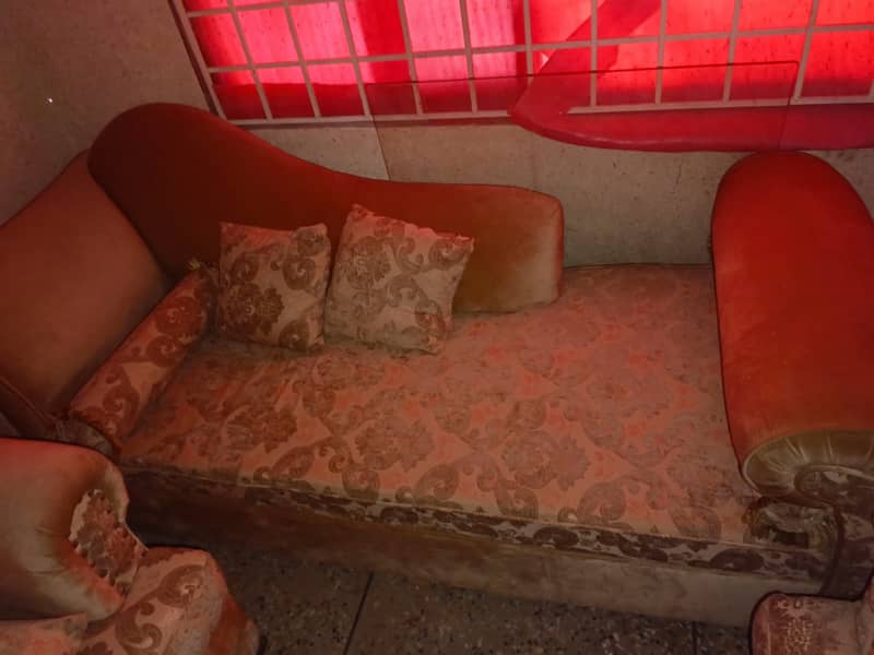 7 seater sofa dewan style for sale 1