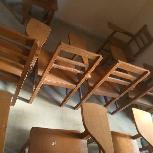 CHAIRS 4