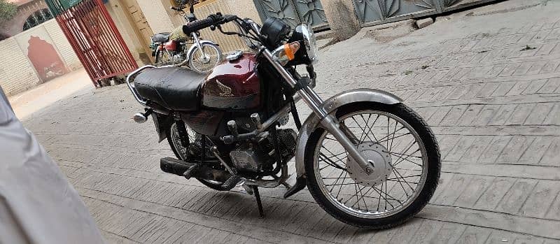 Honda 100 cc 4