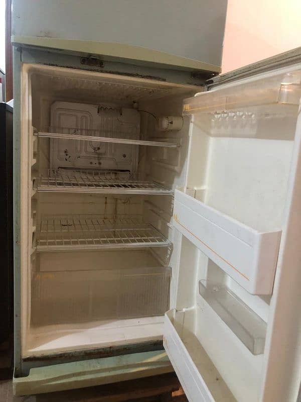 Refrigerator for sale 3