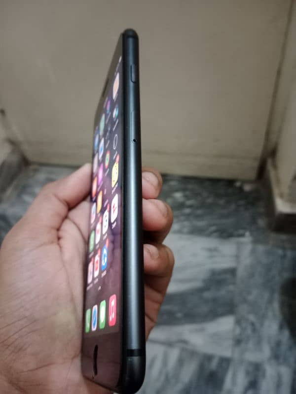 i phone 8 plus non pta 1