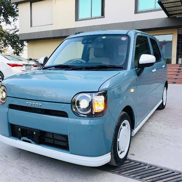 Daihatsu Mira Tocot 2022 1