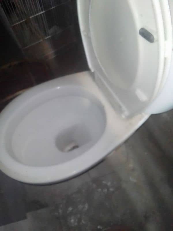 toilet kamod 0