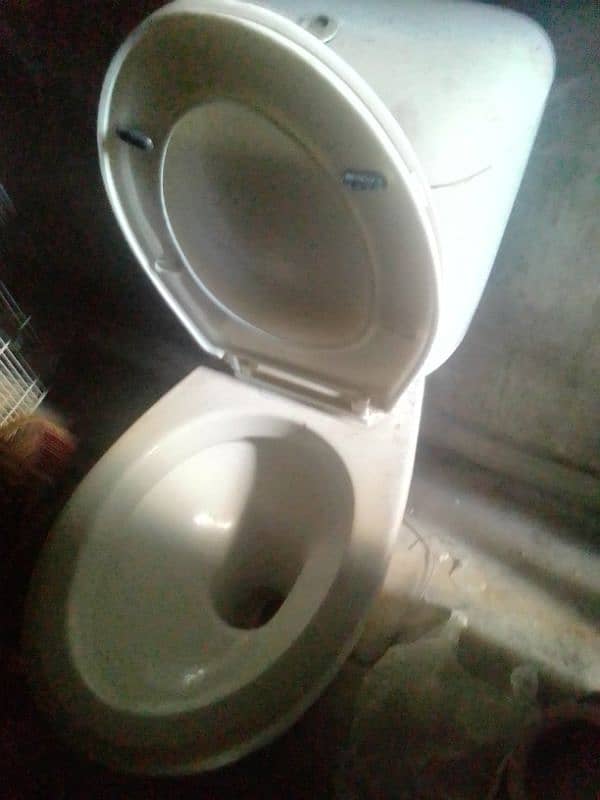 toilet kamod 3