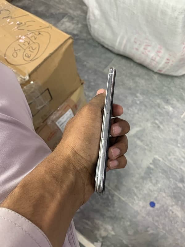 iPhone X pta aprowad box sat 6