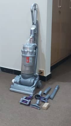 Vacuum Cleaner -Dyson Cyclone