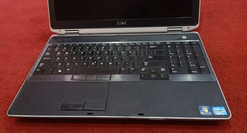 Dell Gaming Laptop 15.6" Big display backlite keyboard 4hrs btry tmng 2